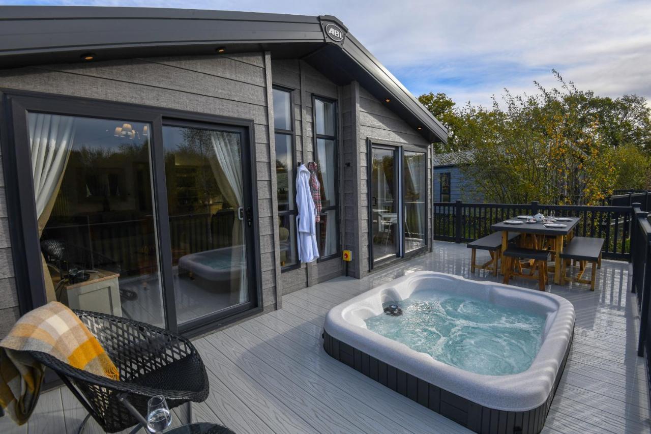 Lakewood Retreat Woodhall Spa Exterior photo